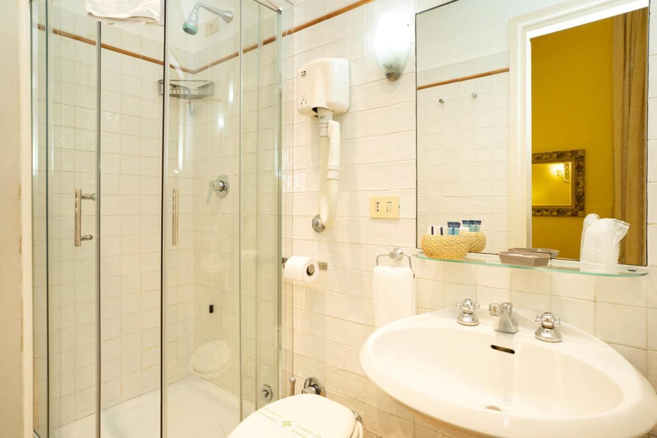 Couette-café Domus Pinciana 3*